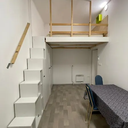 Apartment Ice